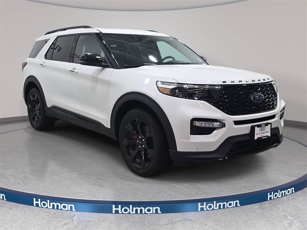 2024 Ford Explorer ST photo 3