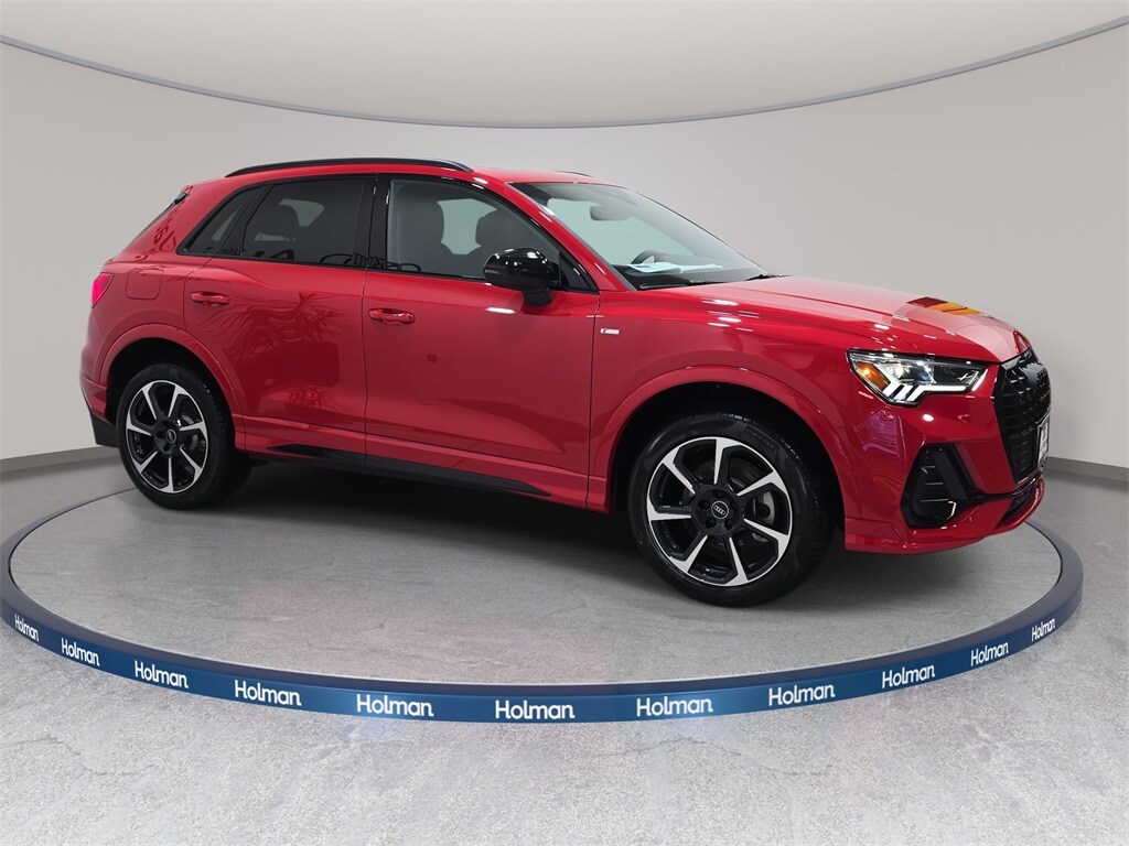 2025 Audi Q3 45 TFSI S line Premium Plus photo 4