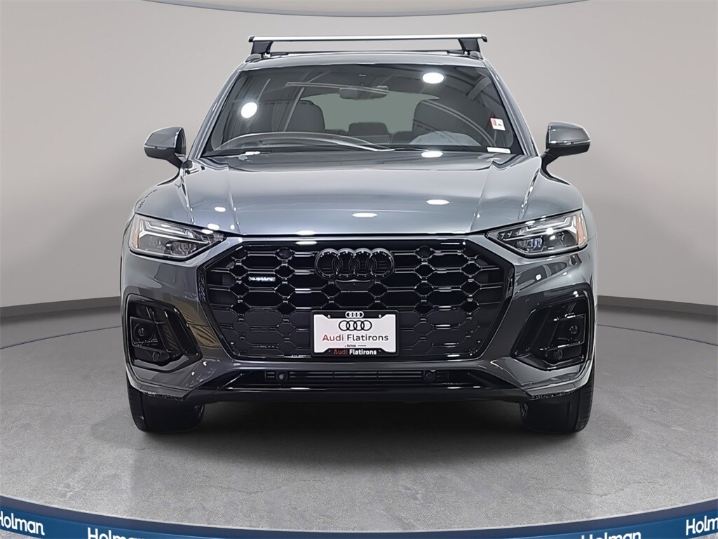 2025 Audi Q5 45 S line Premium Plus photo 2