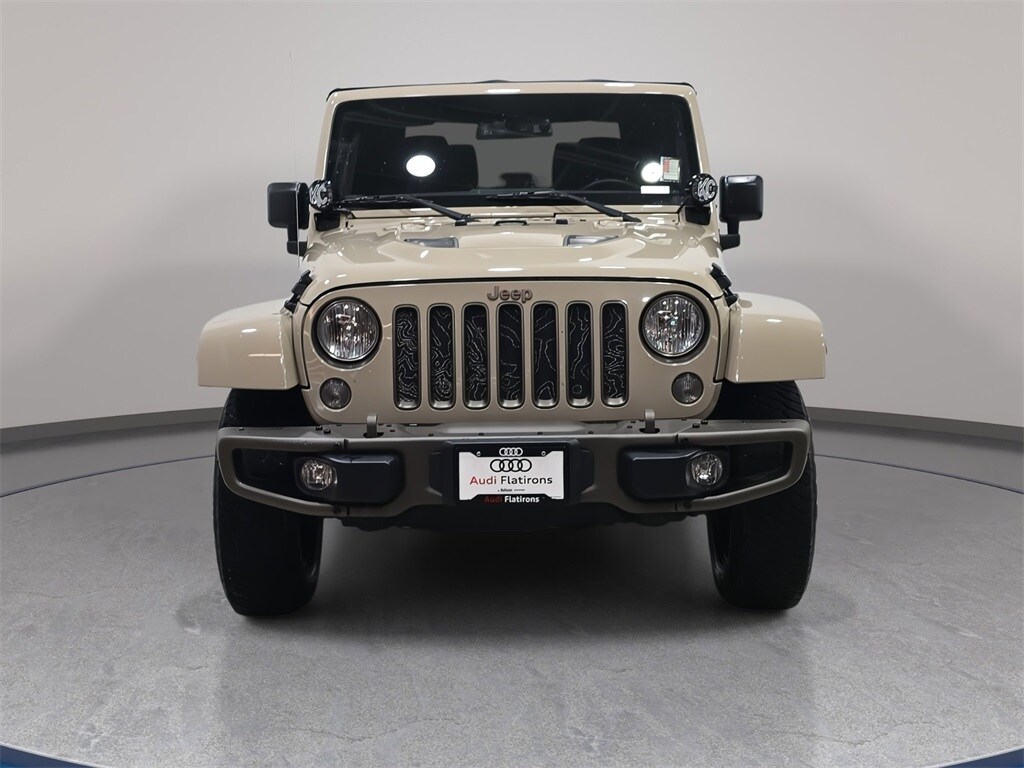 2016 Jeep Wrangler Sahara photo 2