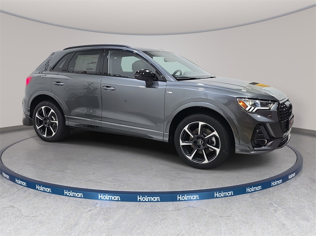 2025 Audi Q3 45 TFSI S line Premium Plus photo 4