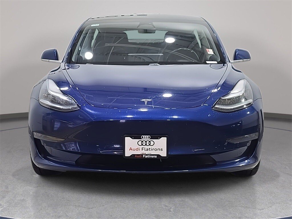 2019 Tesla Model 3 Long Range photo 2