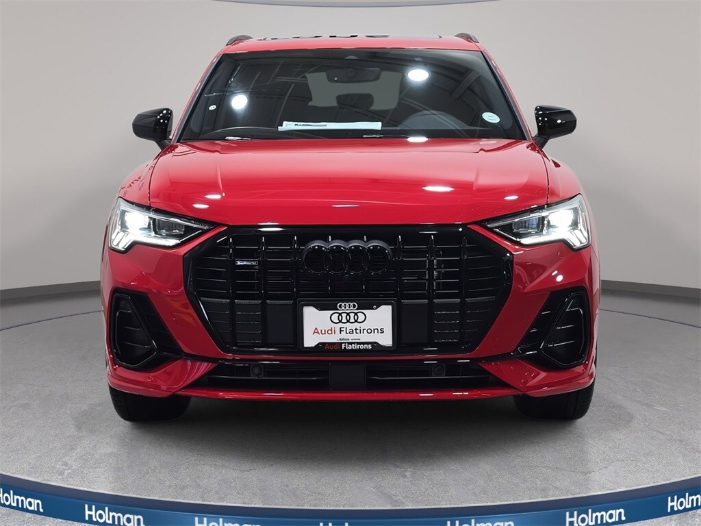 2025 Audi Q3 45 TFSI S line Premium Plus photo 2