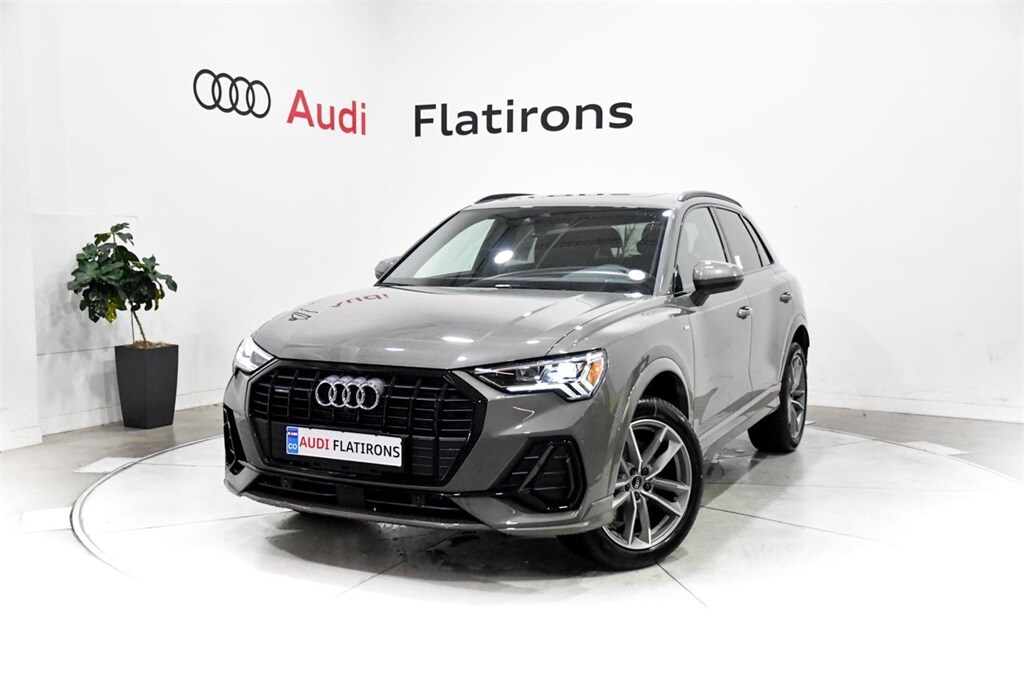 2024 Audi Q3 Premium Plus photo 3