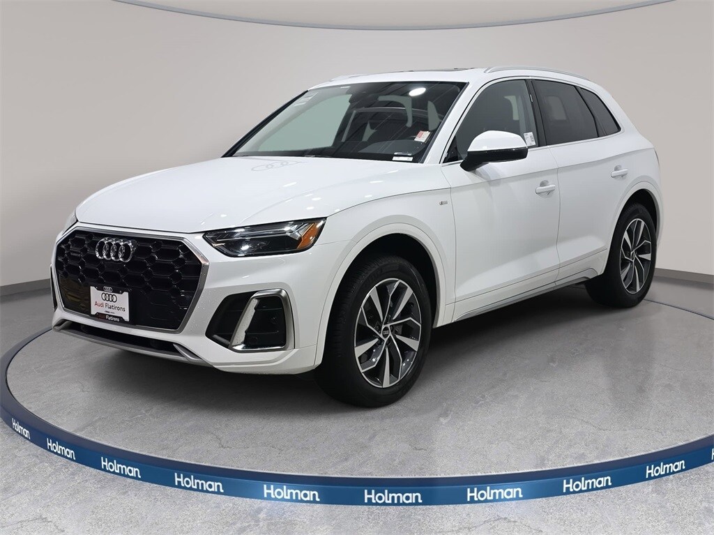 2023 Audi Q5 Premium Plus's photo