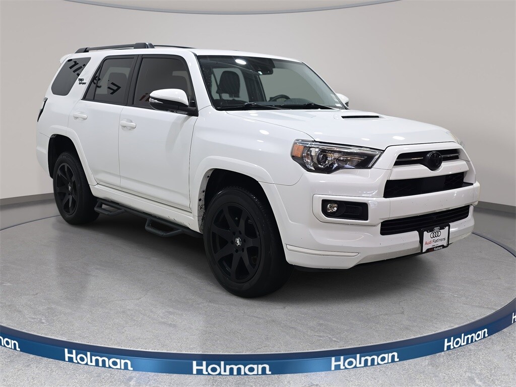 2022 Toyota 4Runner TRD 4WD Sport photo 3