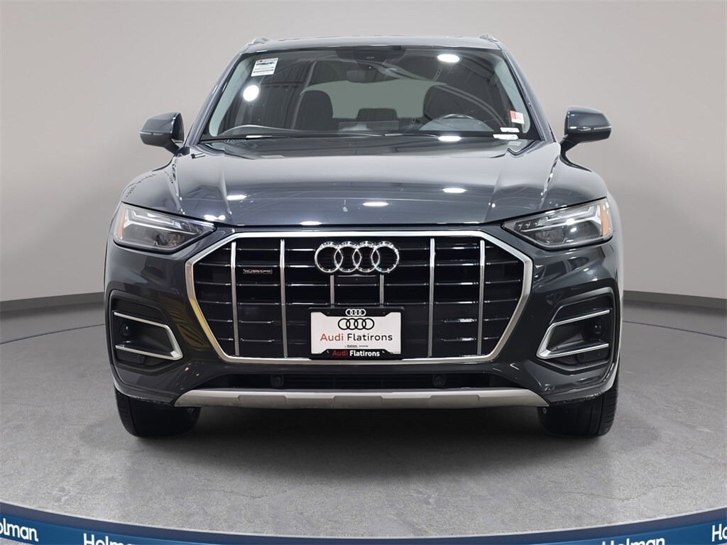 2021 Audi Q5 45 Premium Plus photo 2