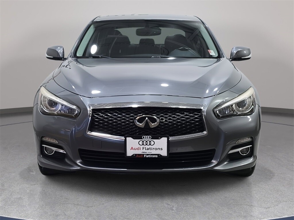2015 Infiniti Q50 Premium photo 2