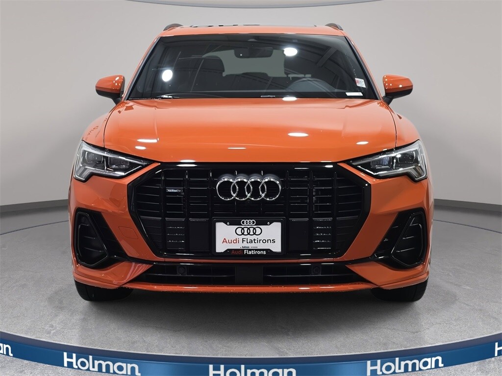 2024 Audi Q3 S line Premium Plus photo 2