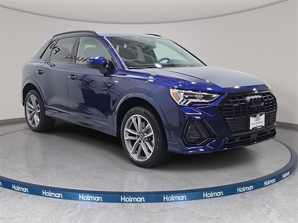 2025 Audi Q3 Premium photo 3