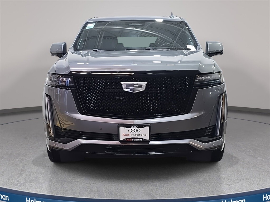 2021 Cadillac Escalade ESV Sport photo 2