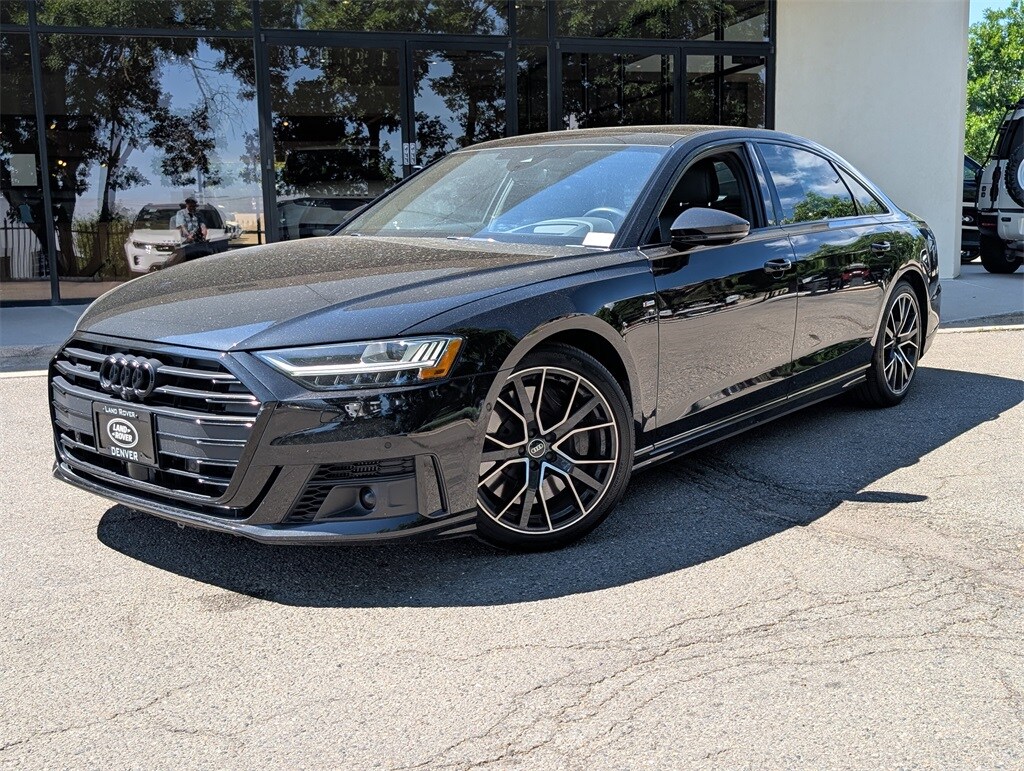 2021 Audi A8 4.0 Quattro photo 2