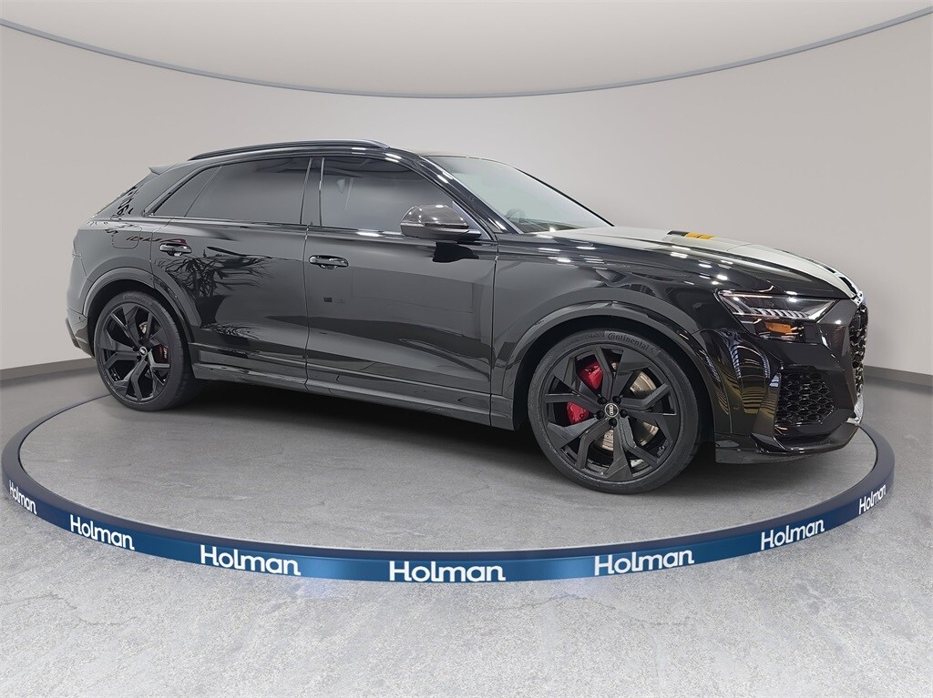 2023 Audi RS Q8 photo 4