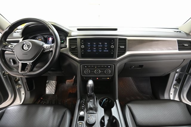 Used 2018 Volkswagen Atlas SE w/Tech with VIN 1V2LR2CA0JC535623 for sale in Bozeman, MT
