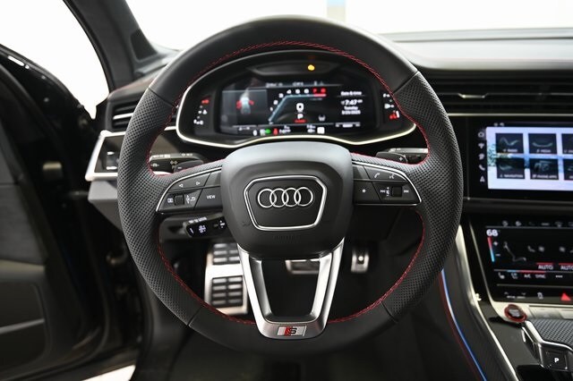 2025 Audi SQ7 Prestige photo 3