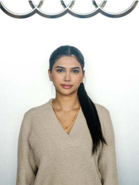 Staff member Khushi Ahluwalia from 02657e260900
