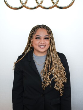 Staff member Savannah J. Thomas from 02657e260900