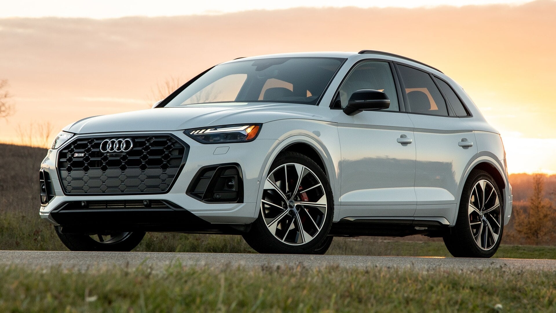 Here’s How the 2023 Audi SQ5 Stands Out Against the BMW X3 M40i Audi