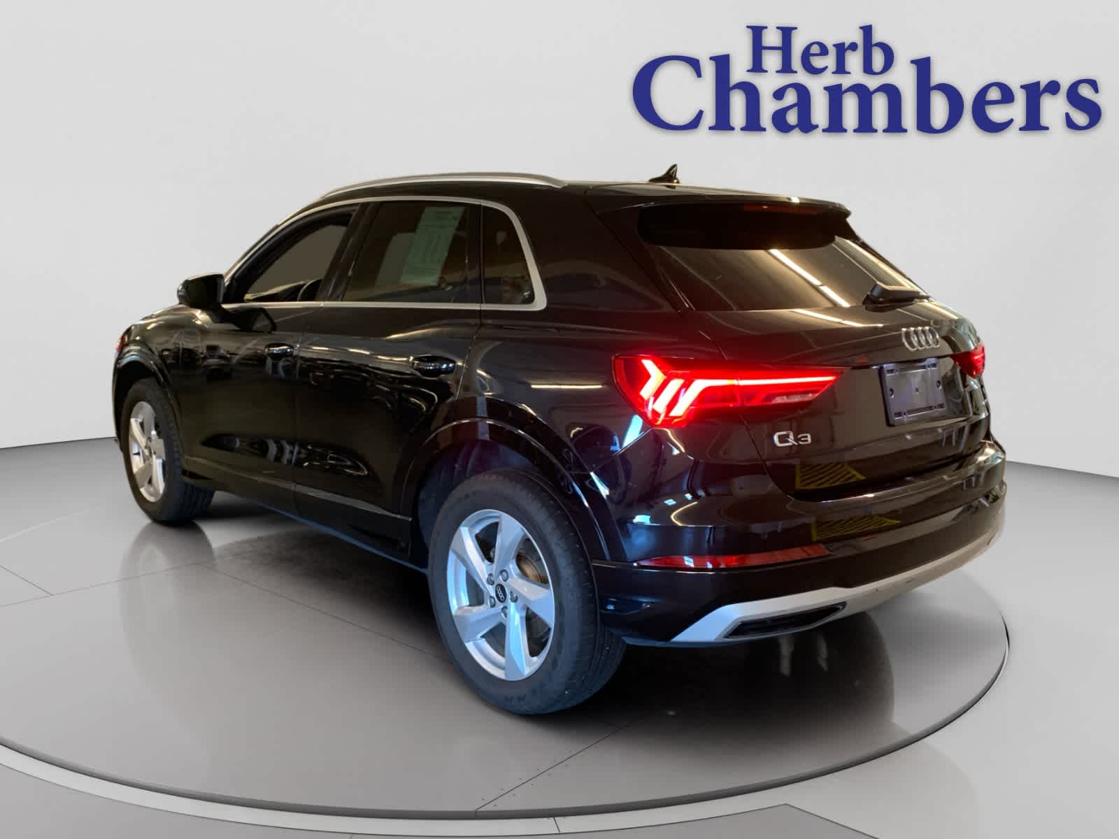 2022 Audi Q3 Premium photo 3