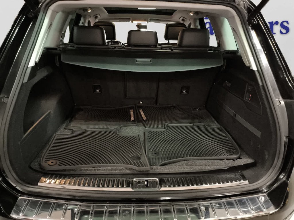 Used 2013 Volkswagen Touareg Sport SUV