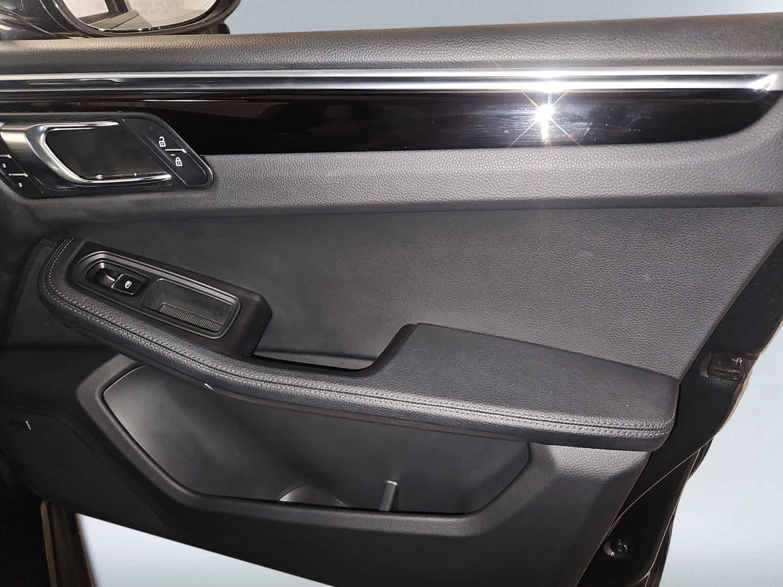 used 2022 Porsche Macan car, priced at $40,998