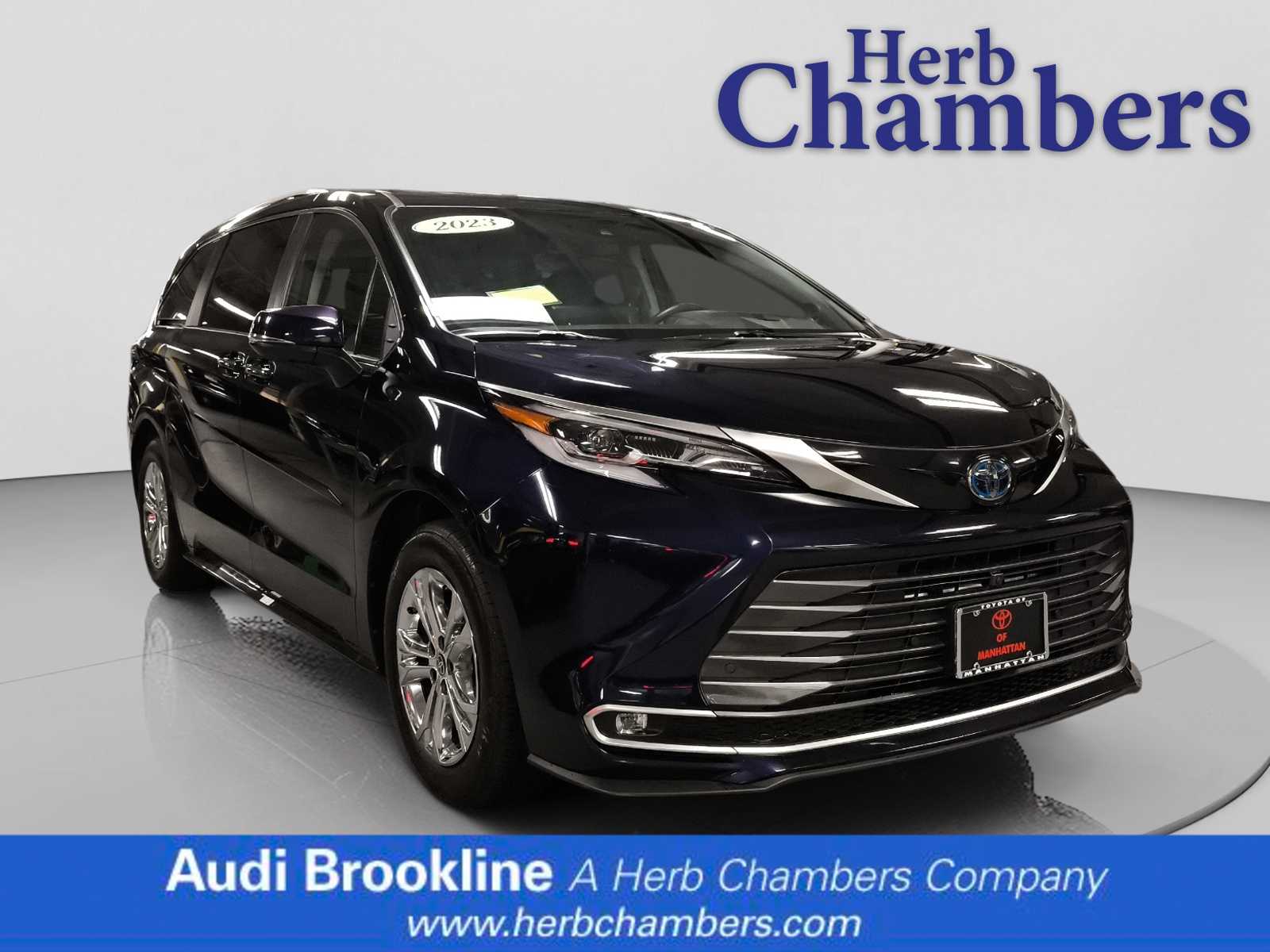 2023 Toyota Sienna Van Passenger Van 