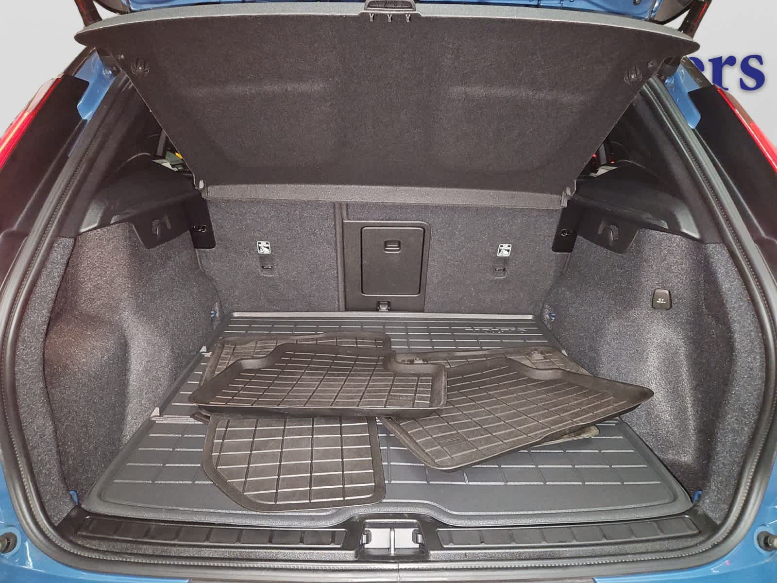 used 2024 Volvo XC40 Recharge Pure Electric car, priced at $34,598