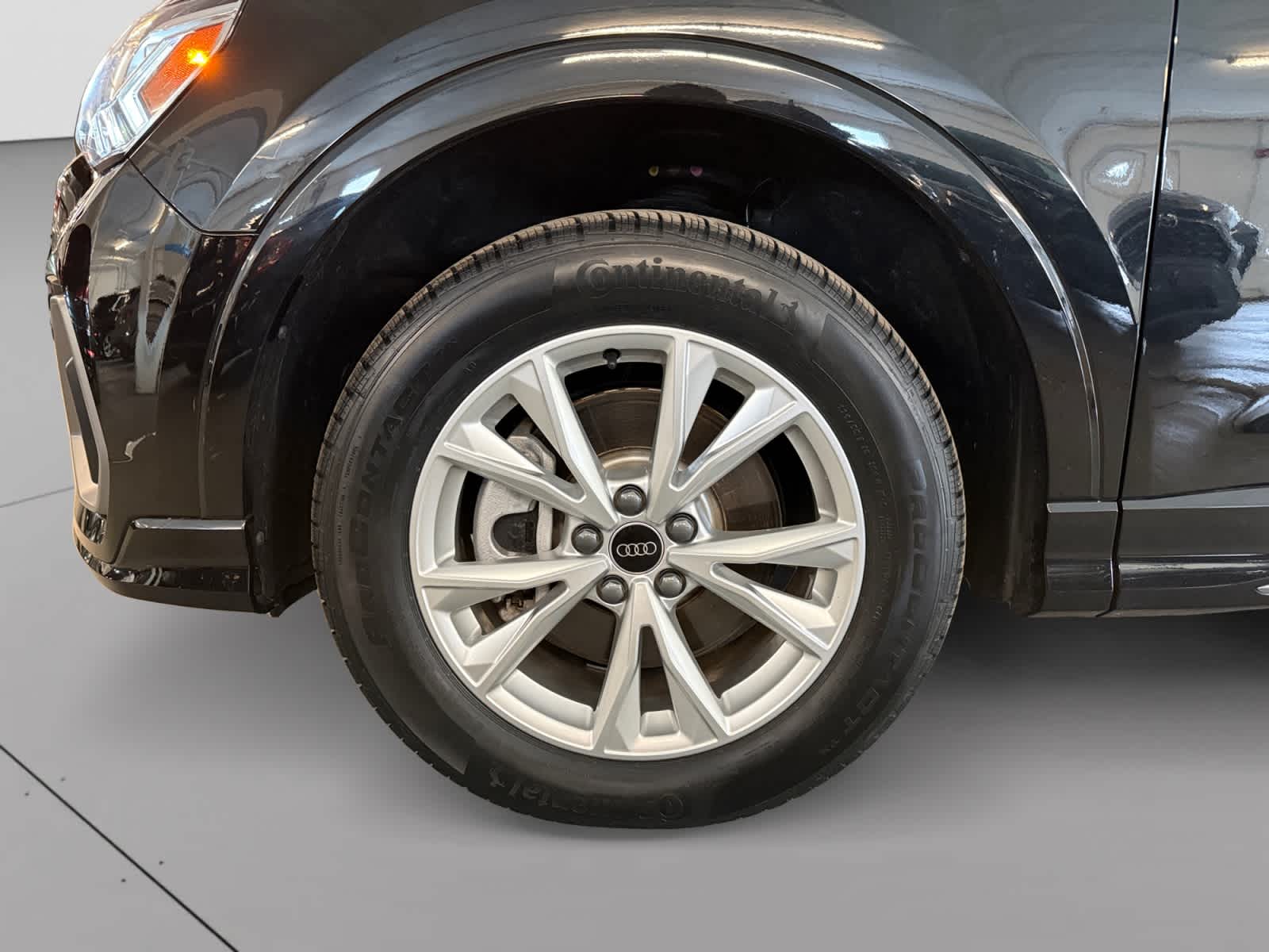 used 2025 Audi Q3 car, priced at $35,998