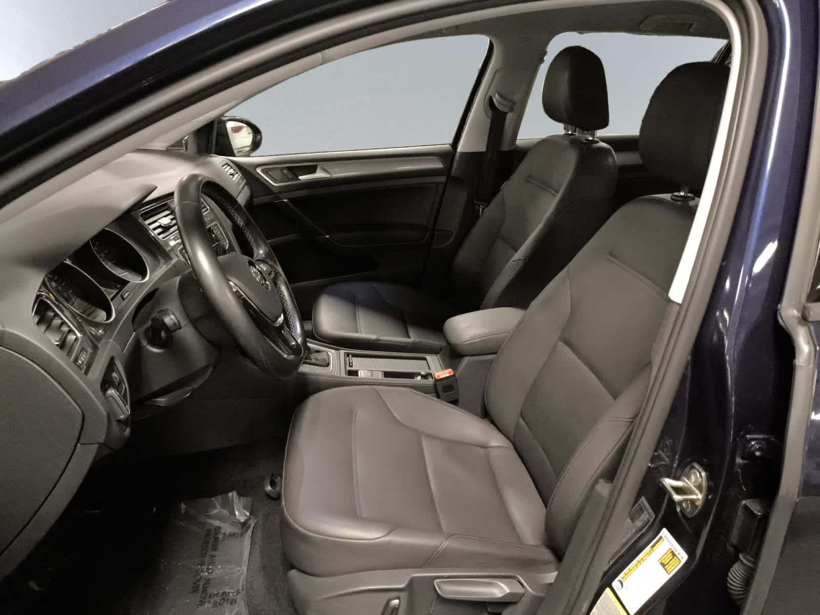 used 2015 Volkswagen e-Golf car, priced at $9,998