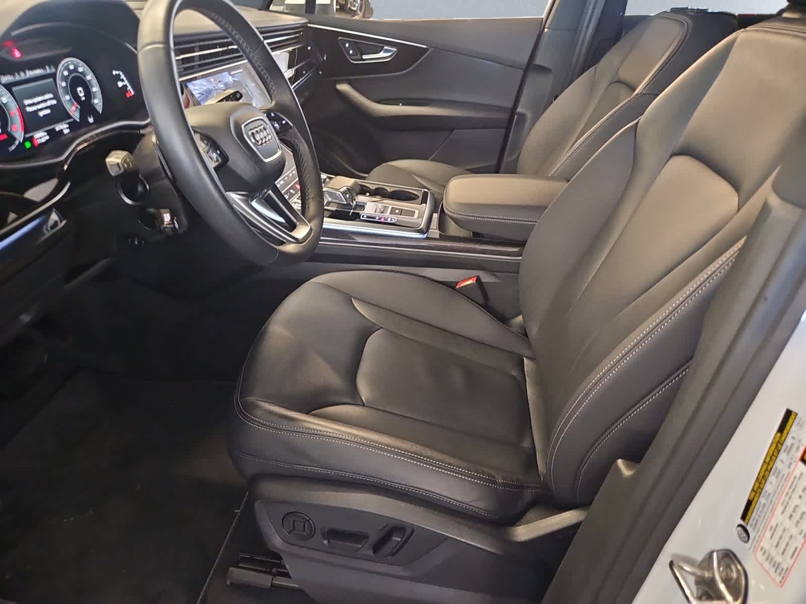 used 2025 Audi Q7 car, priced at $49,498