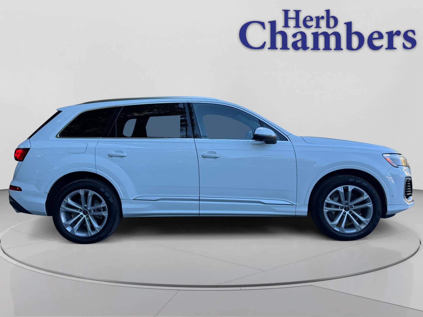 used 2025 Audi Q7 car, priced at $49,998