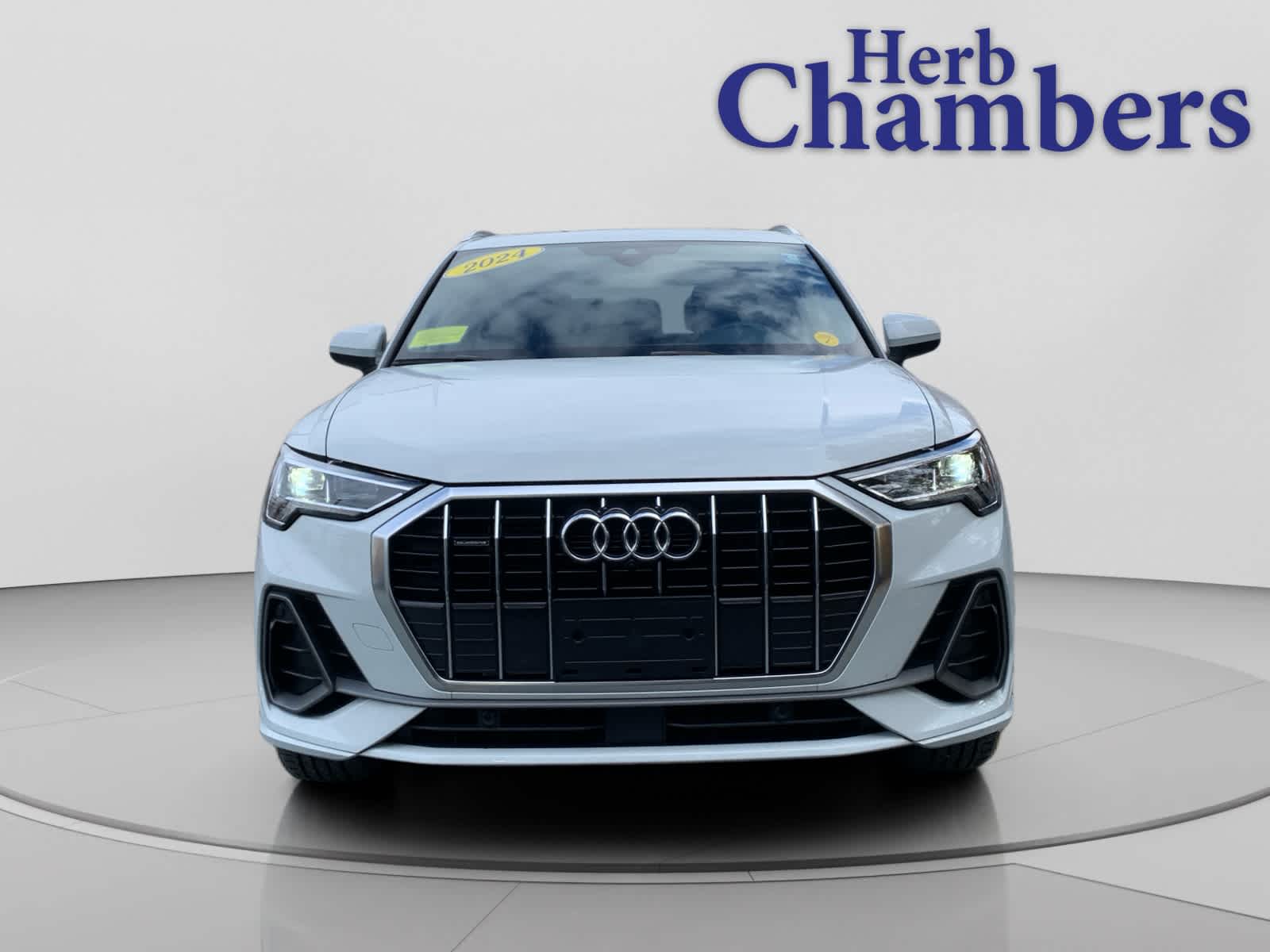 2024 Audi Q3 S line Premium Plus photo 2