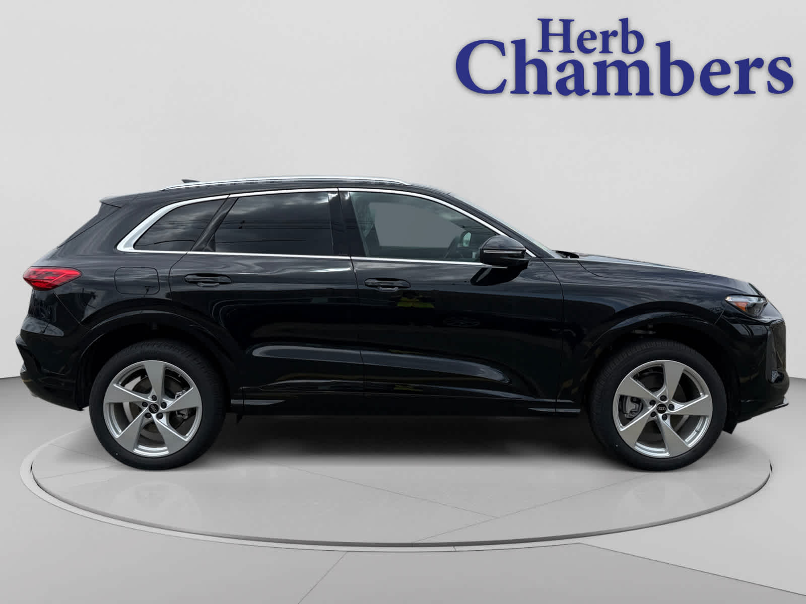 new 2025 Audi Q5 car, priced at $60,630