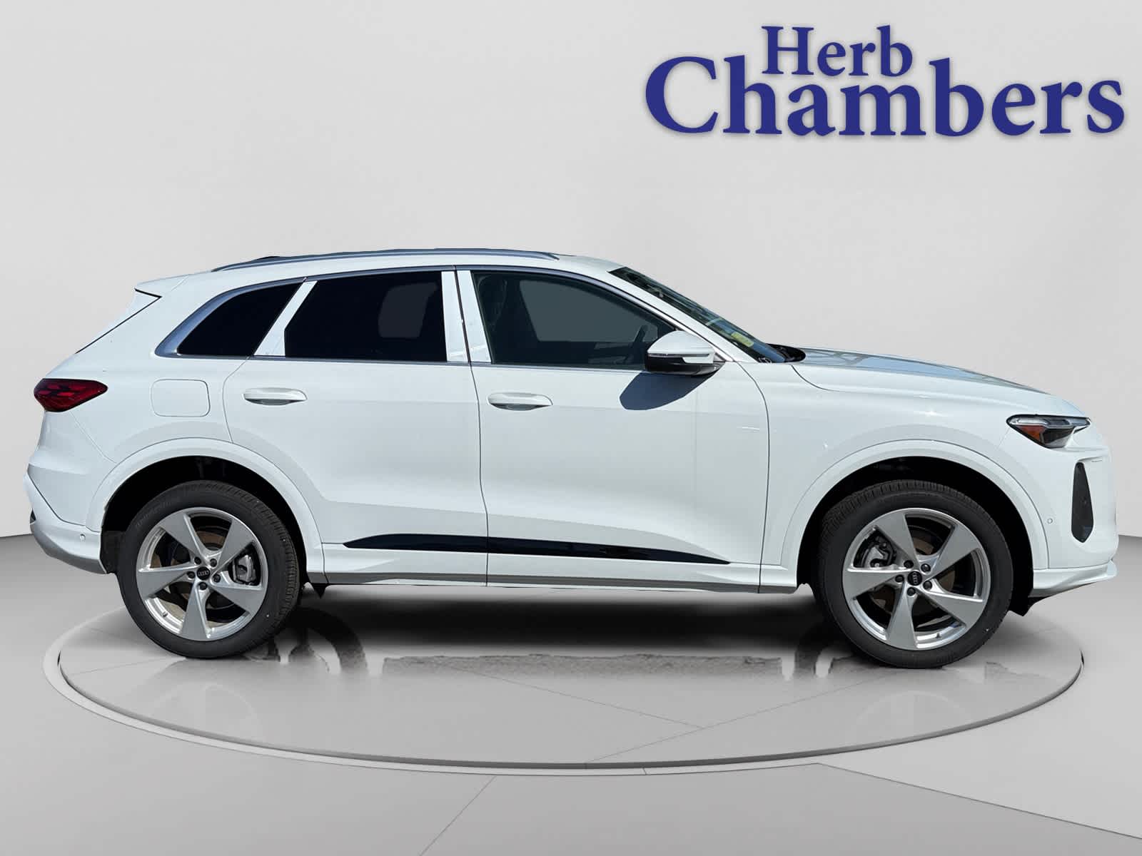 new 2025 Audi Q5 car, priced at $60,630