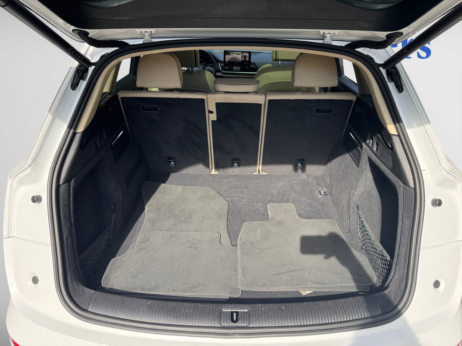 2024 Audi Q5 S line Premium Plus photo 4