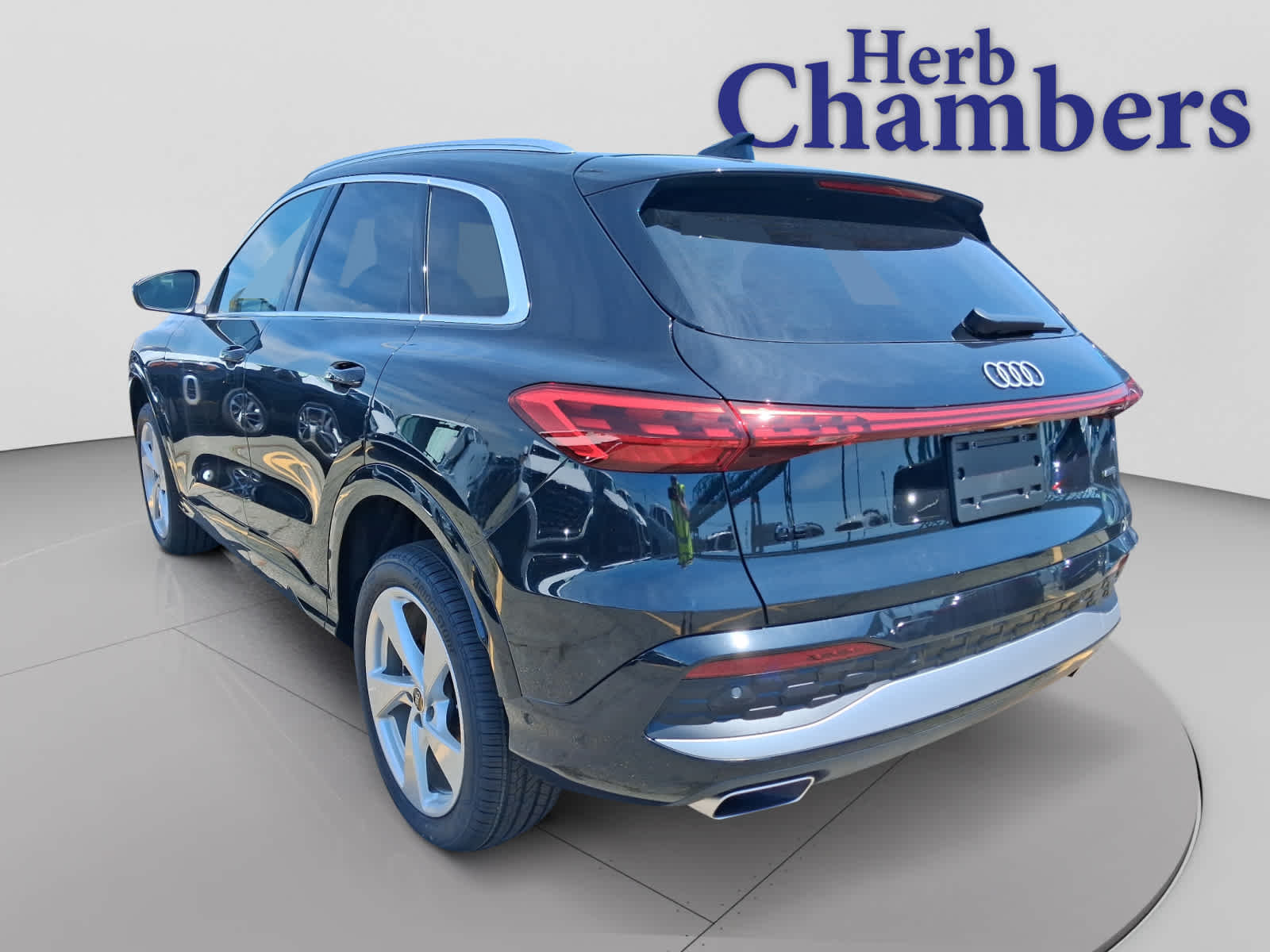 new 2025 Audi Q5 car, priced at $54,883
