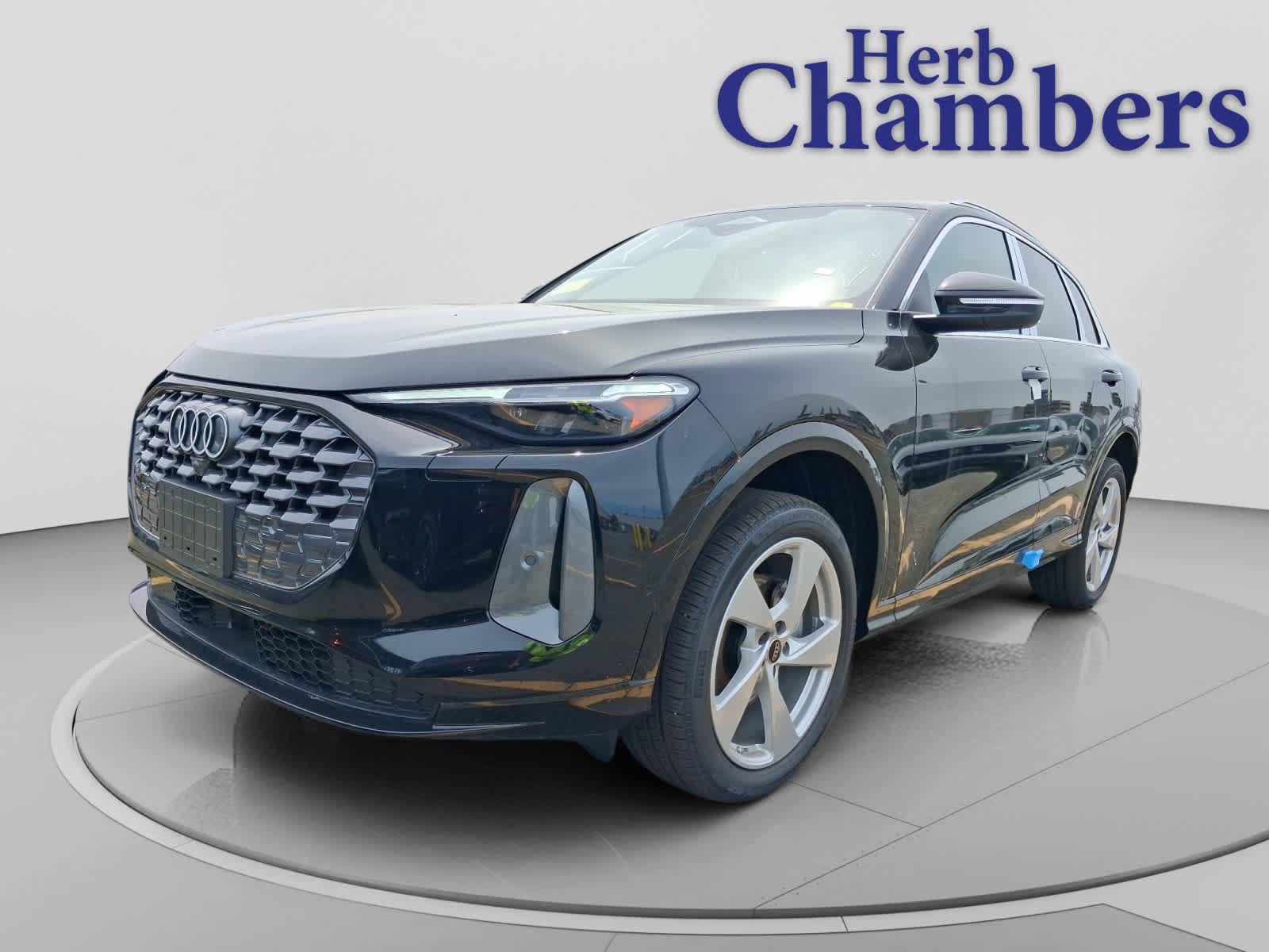 new 2025 Audi Q5 car, priced at $55,780