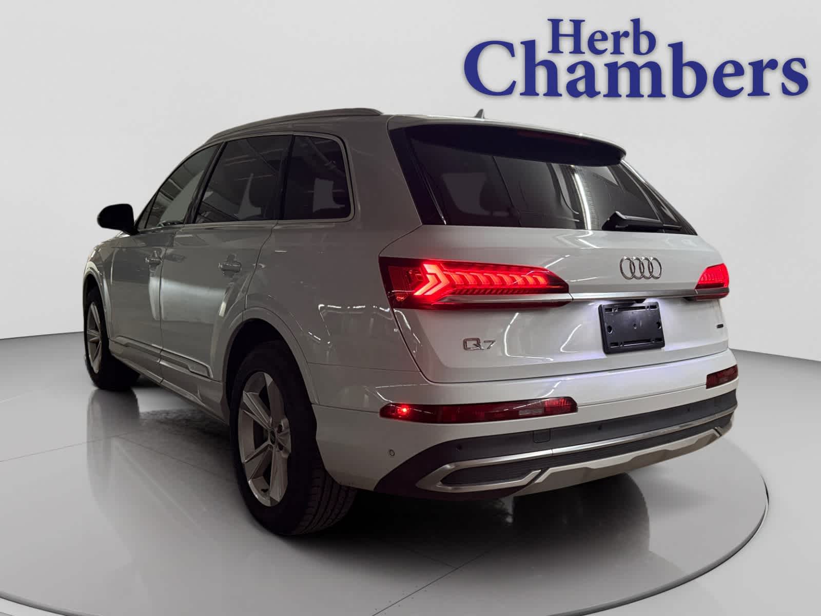 used 2021 Audi Q7 car, priced at $28,798