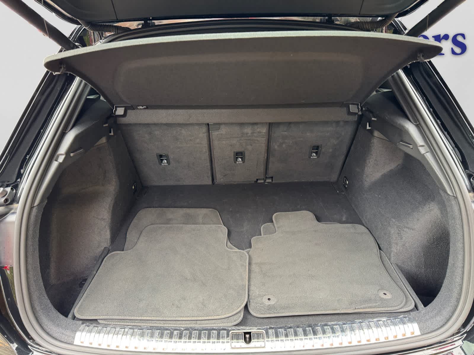 2025 Audi Q3 S line Premium photo 4