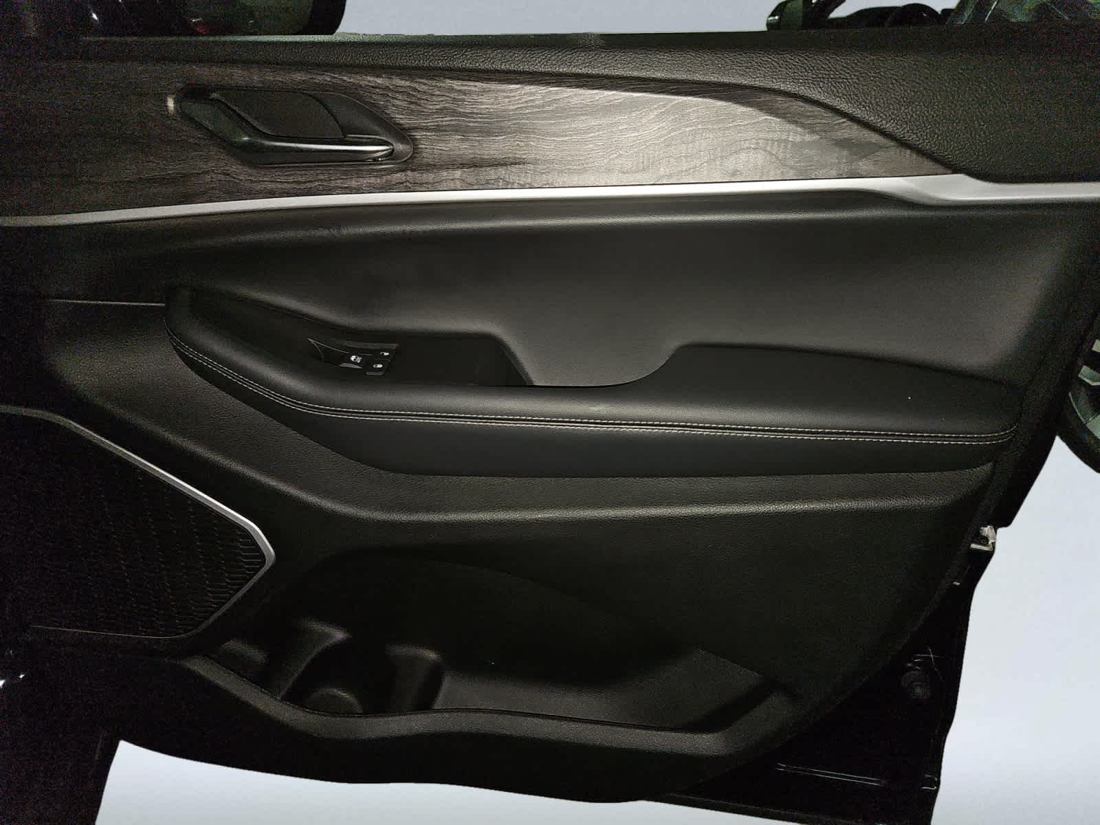 used 2021 Jeep Grand Cherokee L car, priced at $25,598