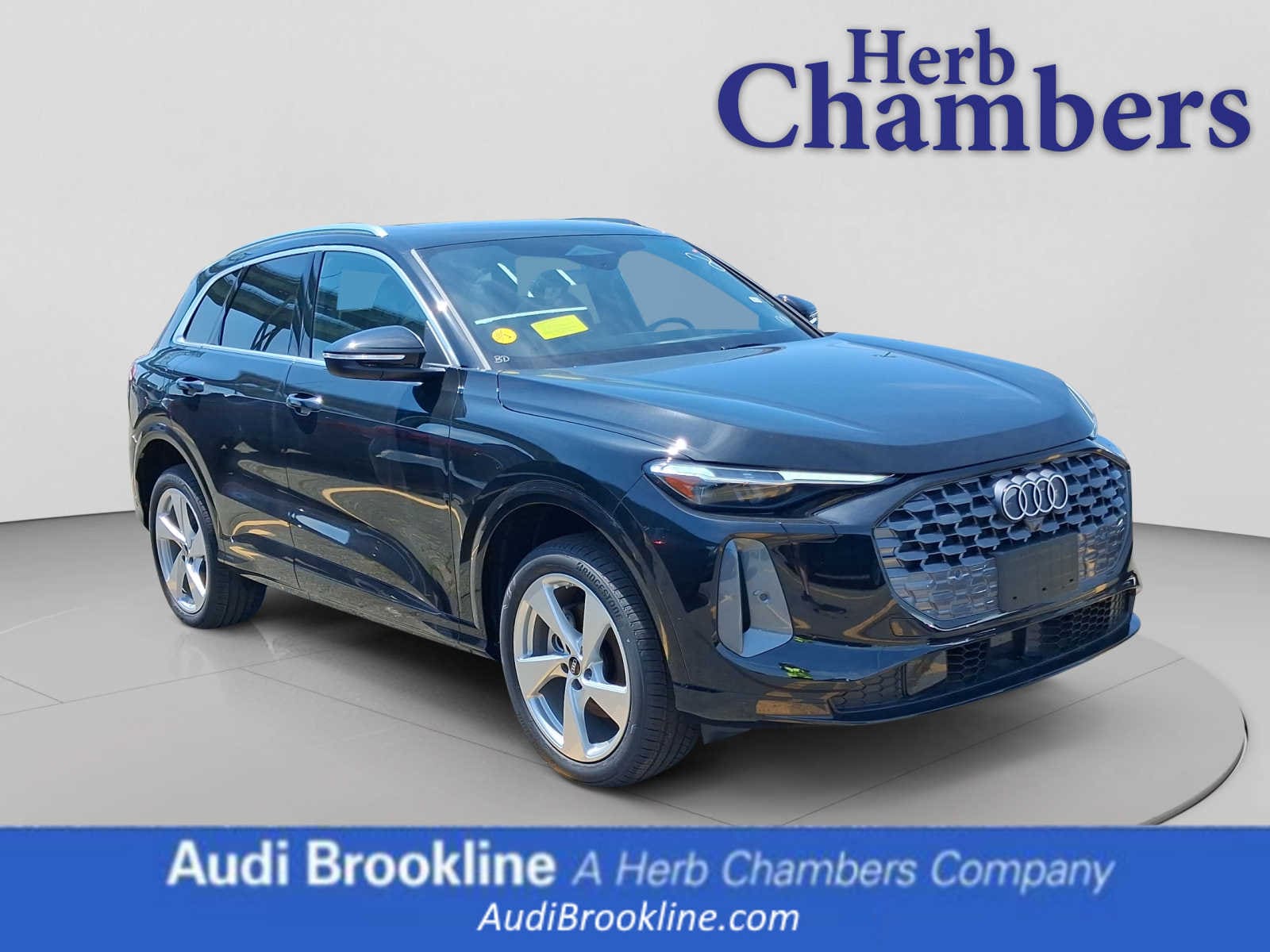 new 2025 Audi Q5 car, priced at $54,883
