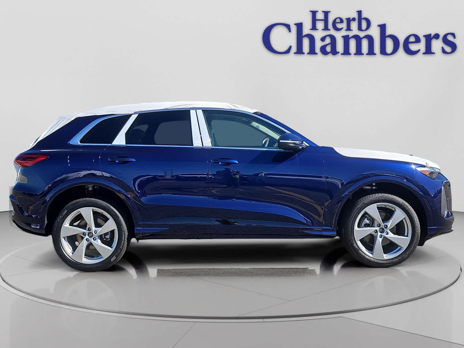 new 2025 Audi Q5 car, priced at $60,480