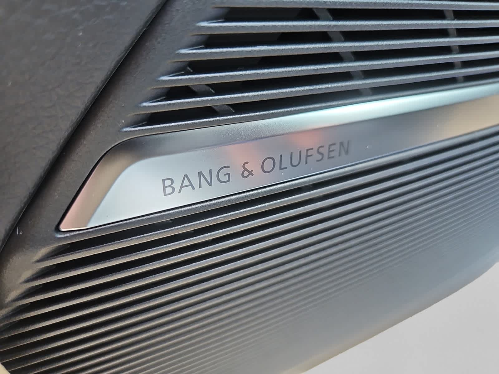 new 2025 Audi RS Q8 car, priced at $144,850