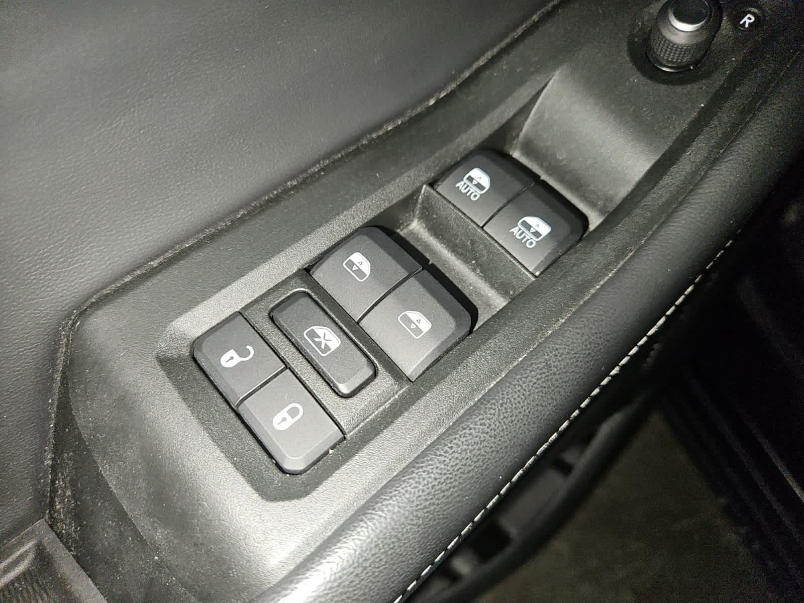 used 2021 Jeep Grand Cherokee L car, priced at $25,598