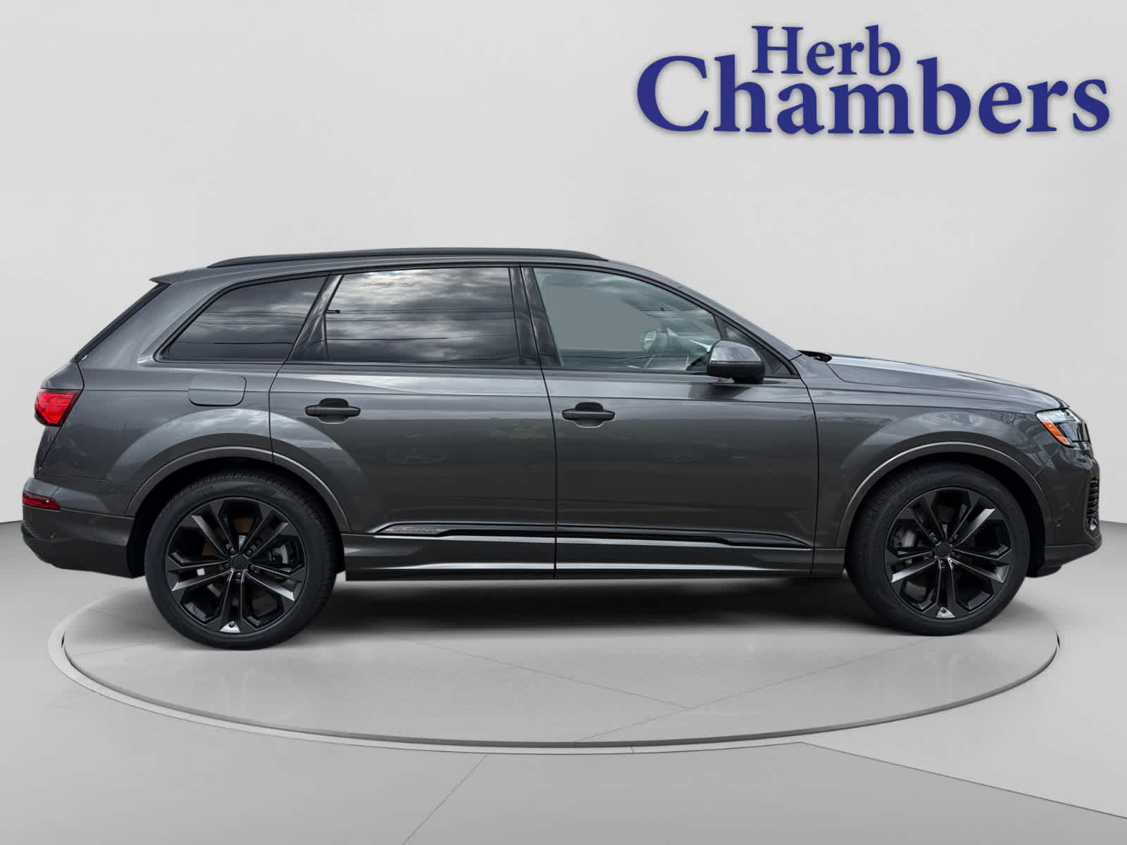 new 2026 Audi Q7 car, priced at $78,445