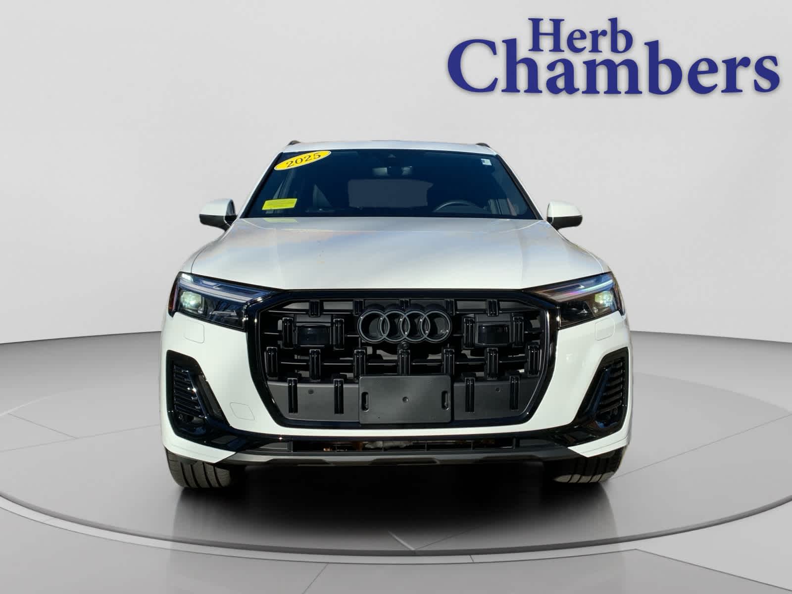 2025 Audi Q7 Premium Plus photo 2