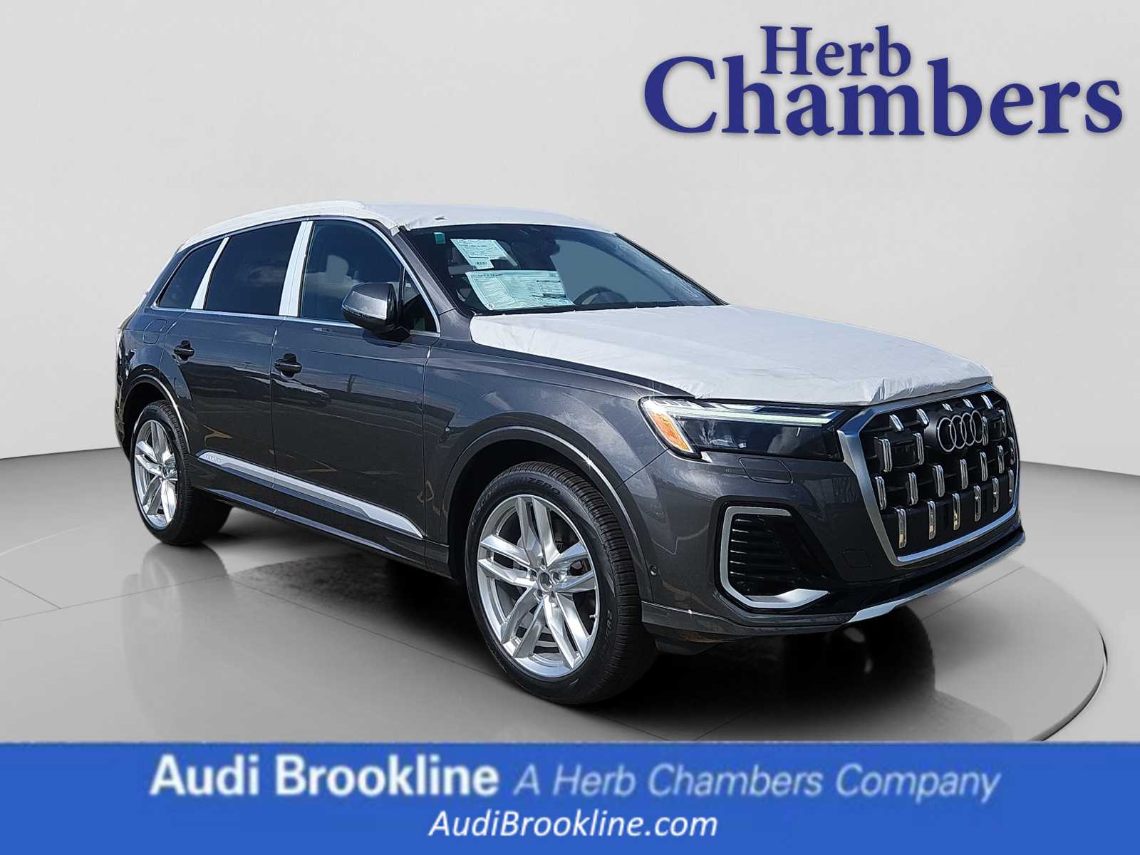 new 2025 Audi Q7 car, priced at $76,480