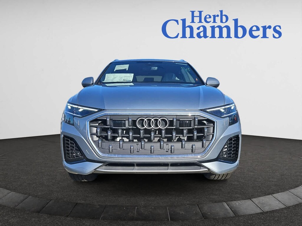 New 2025 Audi Q8 Premium SUV