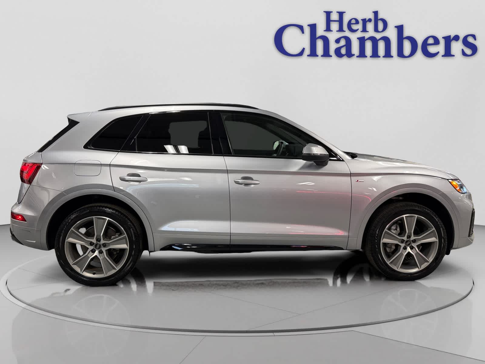 used 2025 Audi Q5 car, priced at $35,998