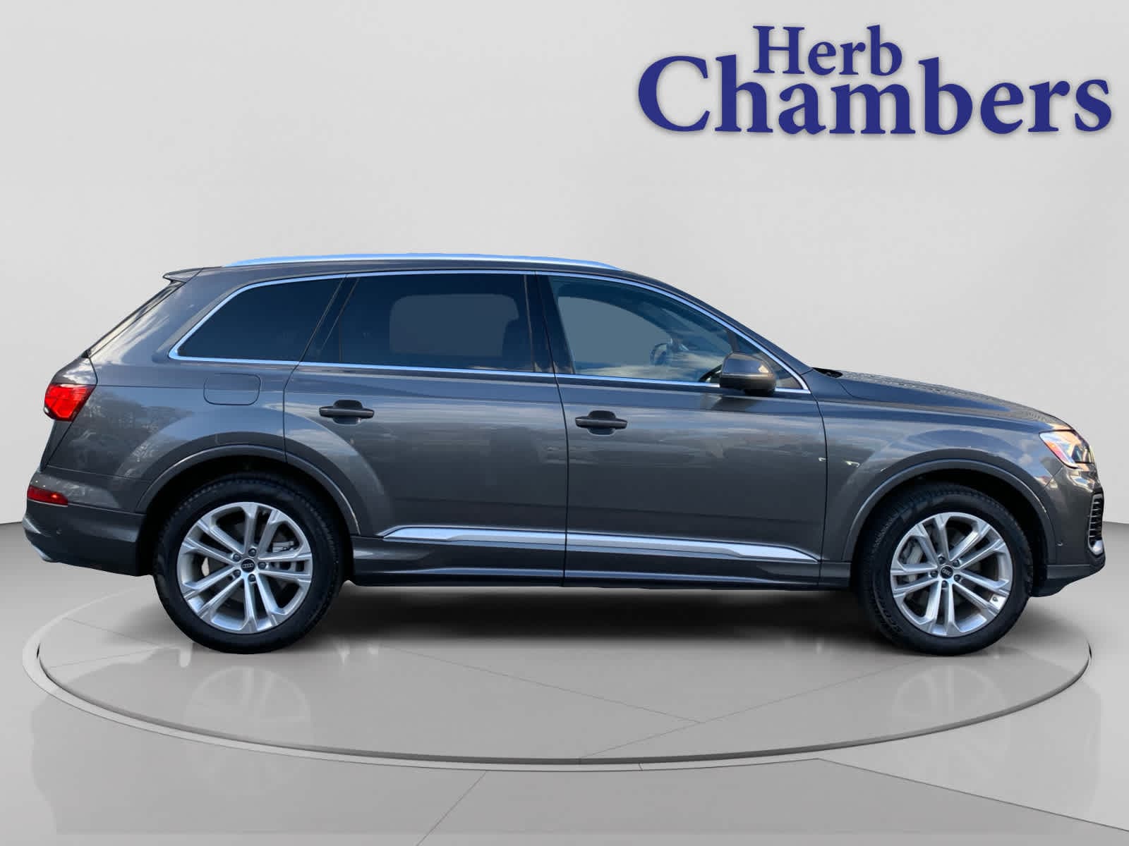 used 2025 Audi Q7 car, priced at $54,998